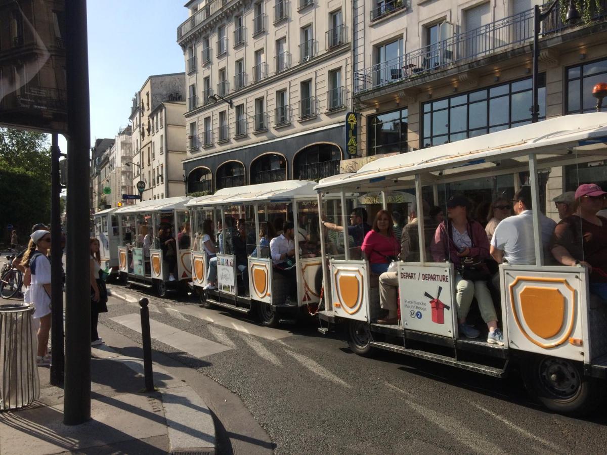 Apartamento Métro Pigalle,Garçonnière 25 m2, 3 per, cabarets théâtres,restaurants,tout confort París Exterior foto