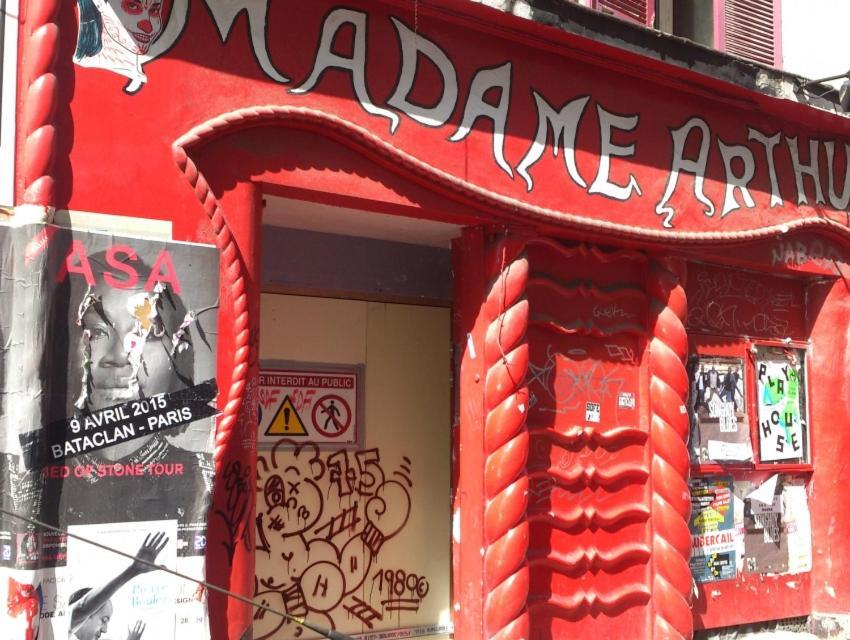 Métro Pigalle,Garçonnière 25 m2, 3 per, cabarets théâtres,restaurants,tout confort París Exterior foto